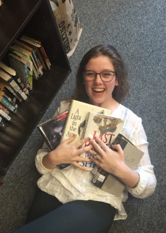 Book Review: I Hate Myselfie