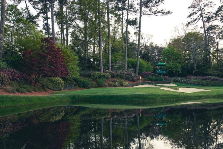 The Masters most famous hole, the 16th hole where dreams are completed or are shattered.