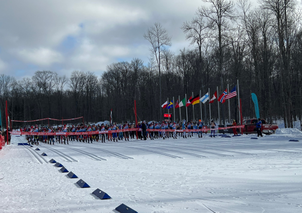 A wave of skiers lined up for the beginning of the Birkebeiner. (Photo used with permission from Michelle Simmons)