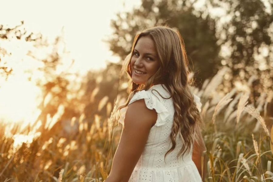 Macy Wassenaar, a senior at Sheldon High School in Sheldon, Iowa was a victim of a serious car accident. Photo used with permission from Kristi Wassenaar. 