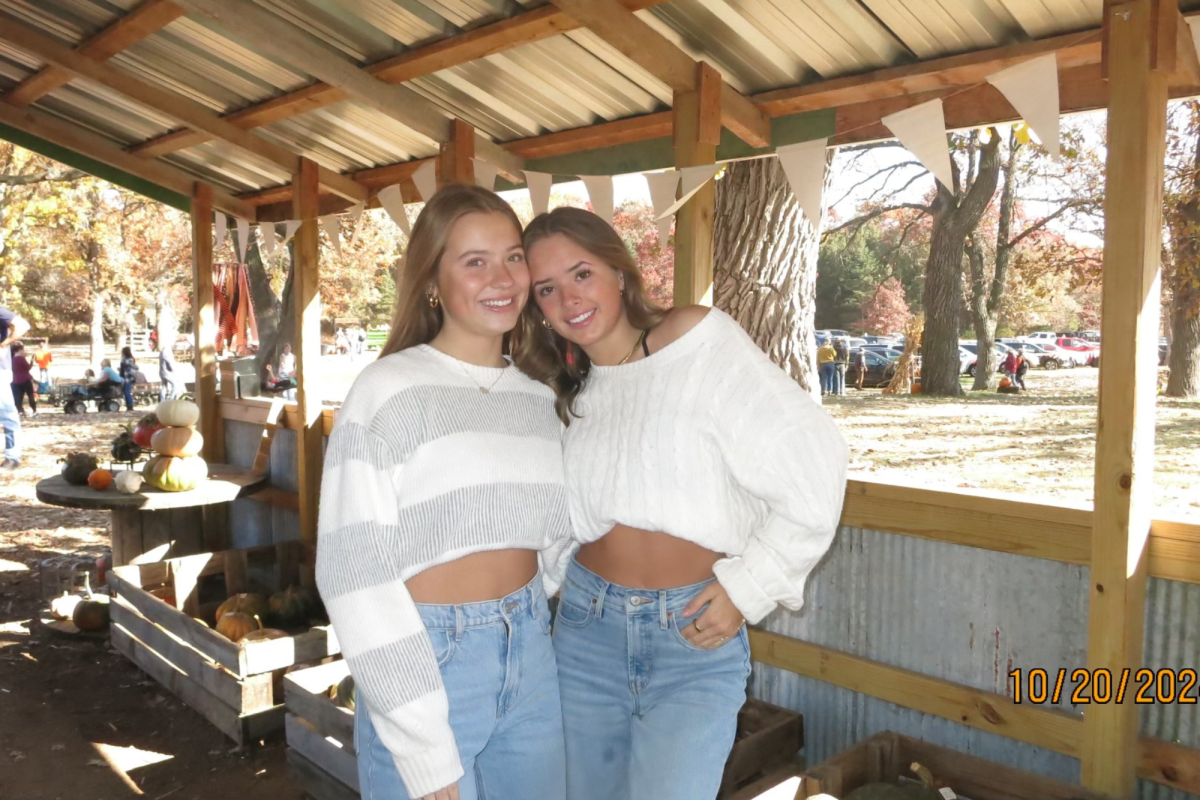 Morgan Winters and Kenzie Odden go to the pumpkin patch with a group of friends. (Photo used with permission from Morgan Winters) 