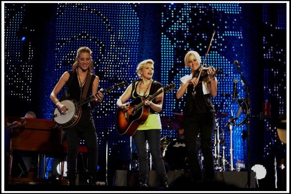 The Chicks are an American country band from Dallas, Texas. Dixie Chicks by Mred32 is licensed under Creative Commons License.