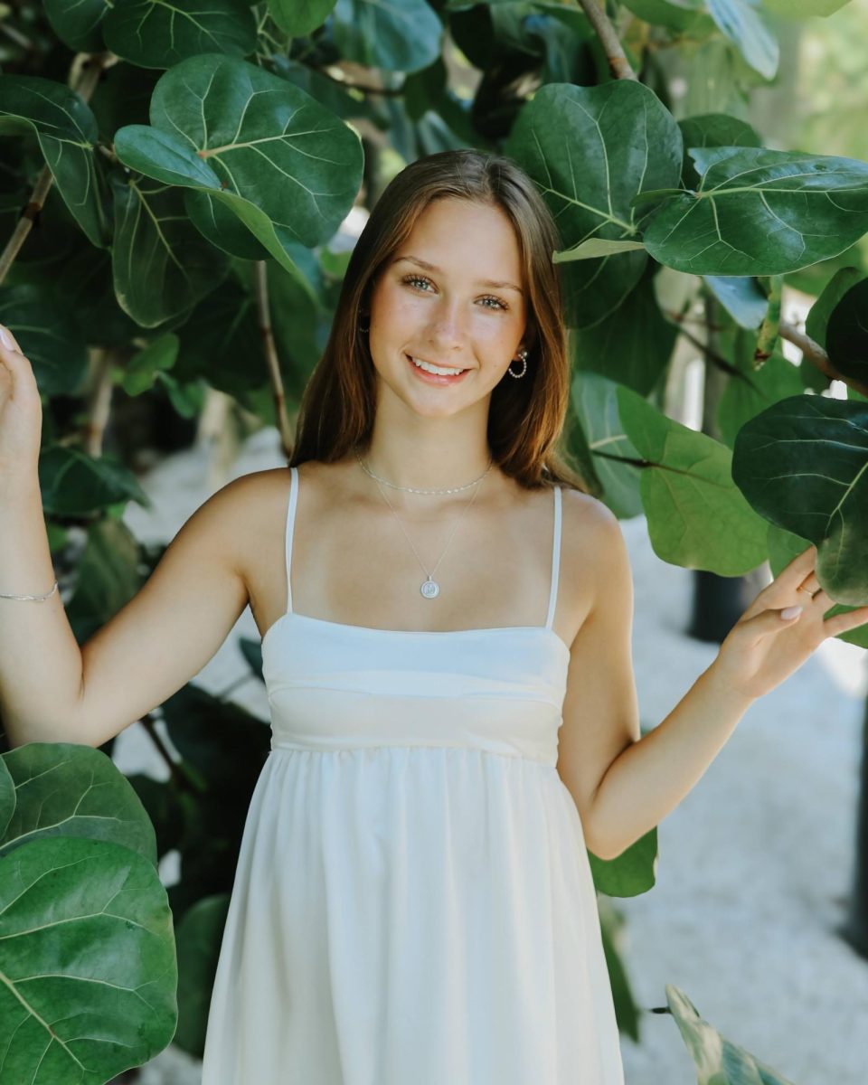 Maggie has 3 sisters and is the second oldest in her family. 