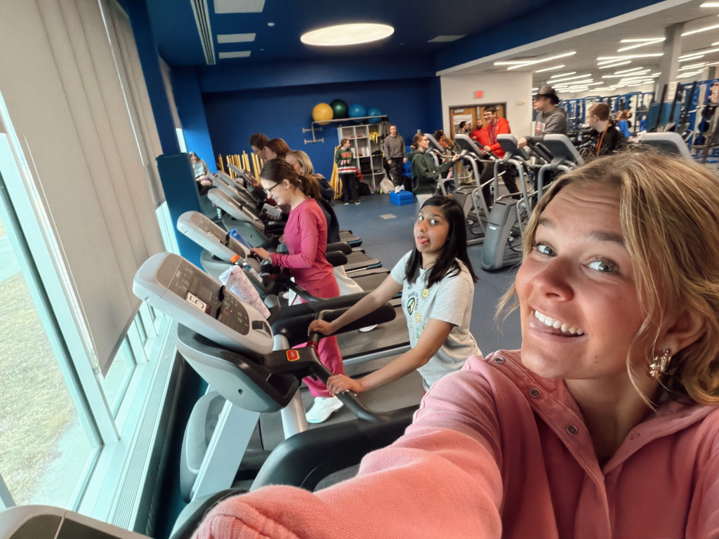 Unified PE goes to the weight room on Tuesdays and Thursdays and always starts on the cardio machines!