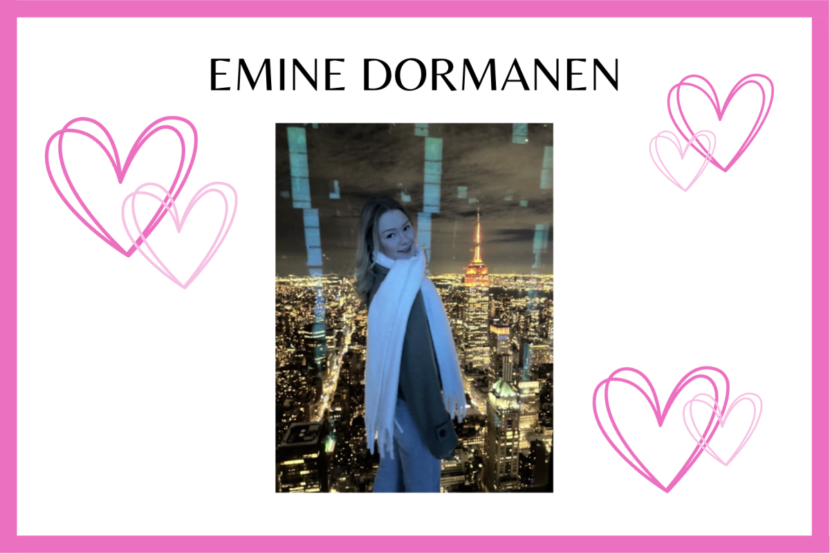 Emine enjoys her time in New York City during Christmas time. (Photo used with permission from Emine Dormaenen)
